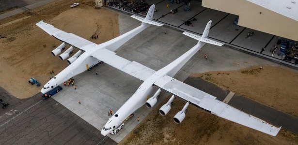 stratolaunch-futuro-maior-aviao-do-mundo-realiza-primeiro-teste-com-motores-1506608315431_615x300.jpg