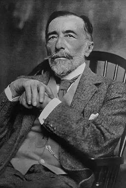 Joseph Conrad.jpg