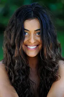 250px-Juliana_Paes_-_Gabriela%2C_2012.jpg