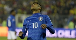 neymar-se-lamenta-no-jogo-do-brasil-contra-a-colombia-na-copa-america-1434591517431_956x500.jpg