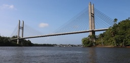 ponte-entre-oiapoque-no-brasil-e-a-guiana-francesa-nao-pode-ser-cruzada-1451815981288_615x300.jpg