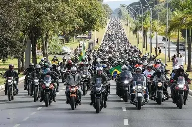 Bolsonaro-motoqueiros.jpg