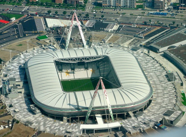 Juventus-Stadium-10.jpg