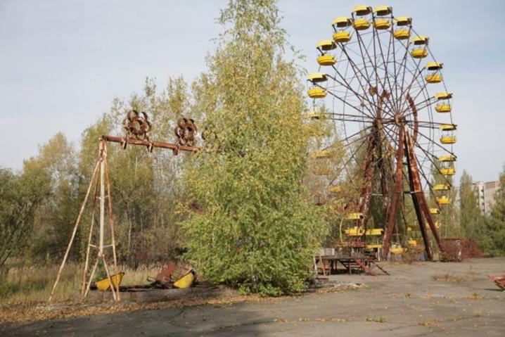 800px-Pripyat_AmusementPark-718x479.jpg