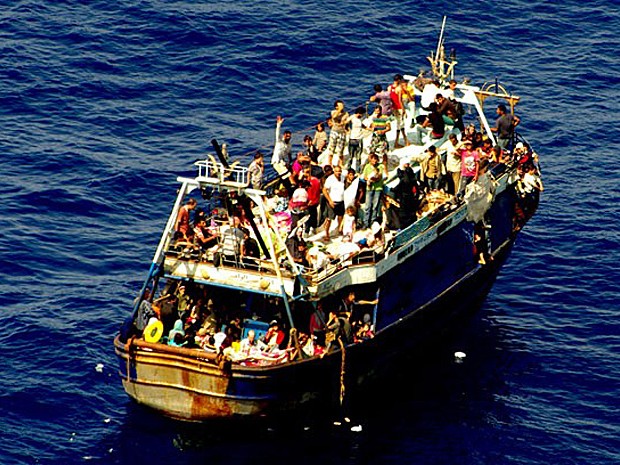 barco-imigrantes.jpg