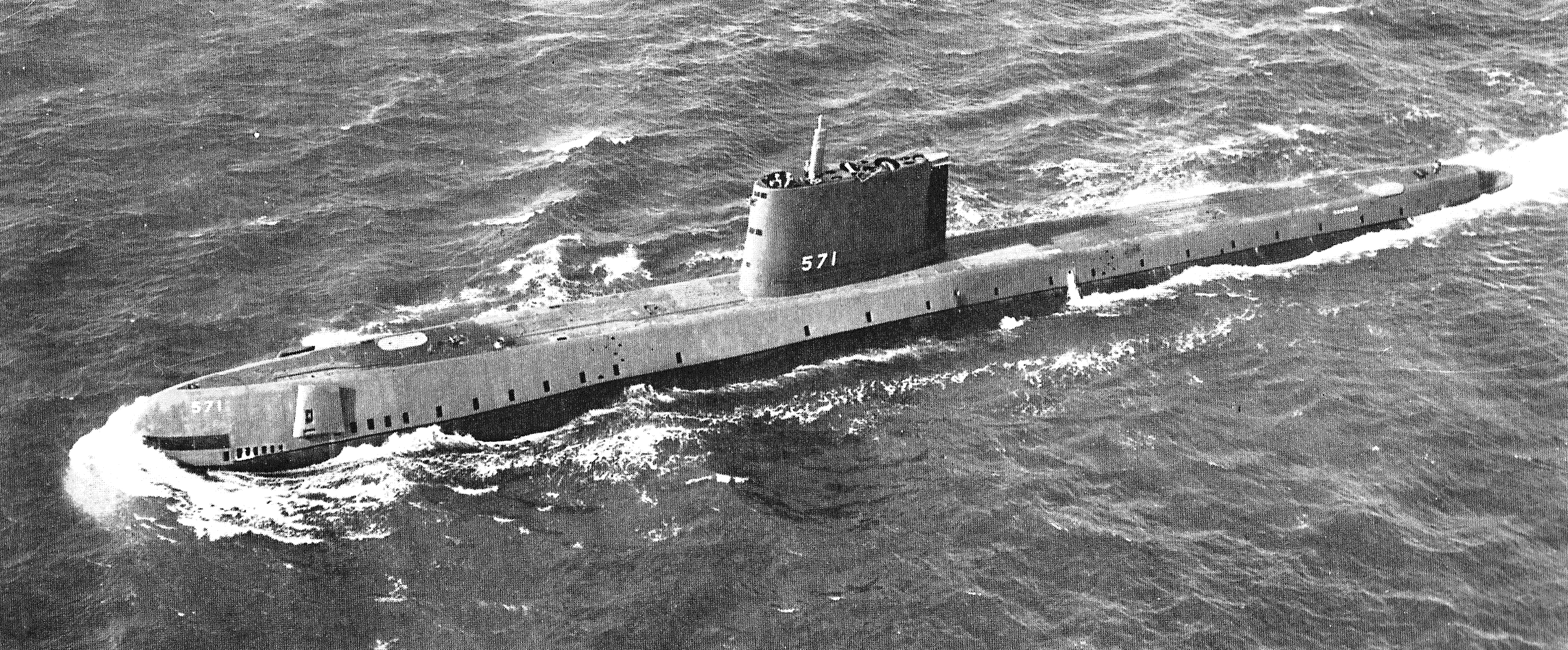 SS-571-Nautilus-trials.gif