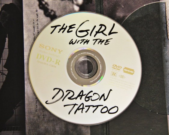 Girl-with-Dragon-Tattoo-DVD-Disc-562x450.jpg