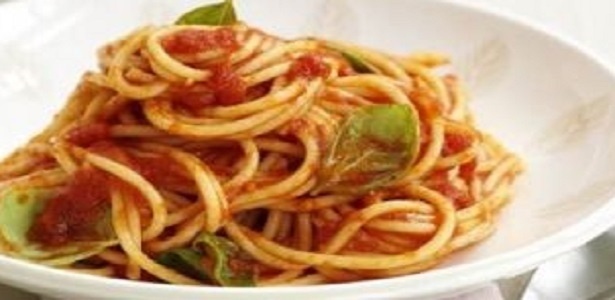 espaguete-ao-molho-de-tomate-1454632298652_615x300.jpg