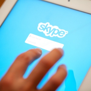 skype-em-uso-no-ipad-1533748435926_300x300.jpg