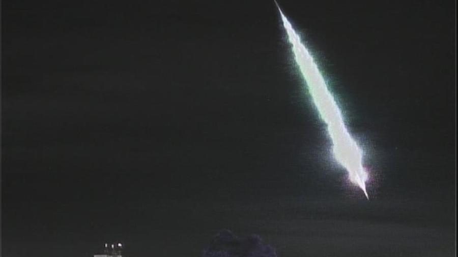 segundo-meteoro-em-dois-dias-iluminou-o-ceu-de-cidades-gauchas-1560106105539_v2_900x506.jpg