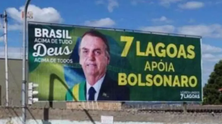Outdoor em apoio Bolsonaro  - Arquivo pessoal/Divulgação / Estadão Conteúdo - Arquivo pessoal/Divulgação / Estadão Conteúdo