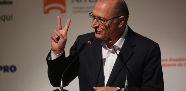 geraldo-alckmin-discursa-na-73-reuniao-geral-da-fnp-frente-nacional-de-prefeitos-em-niteroi-rj-1525801291938_615x300.jpg