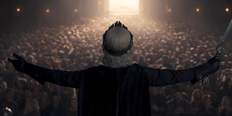 King-Aegon-II-Targaryen-Crowd-Coronation-House-Of-The-Dragon-Episode-9.jpg