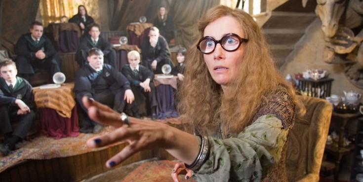 Emma-Thompson-as-Sybill-Trelawney-in-Harry-Potter.jpg