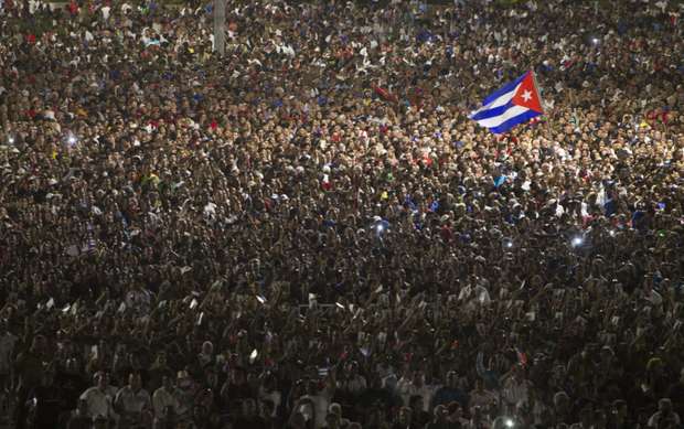 lpultima-noite-de-homenagens-a-fidel-castro-praca-revolucao-cuba00111292016-850x533.jpg