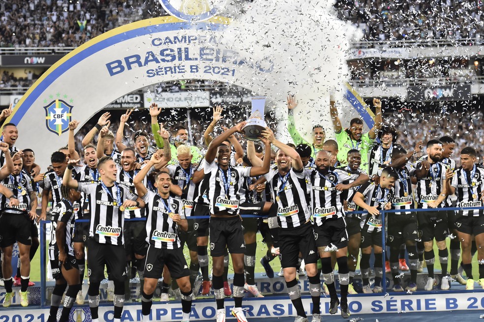 Campeão da Série B, Botafogo retorna à elite em 2022 — Foto: André Durão/ge
