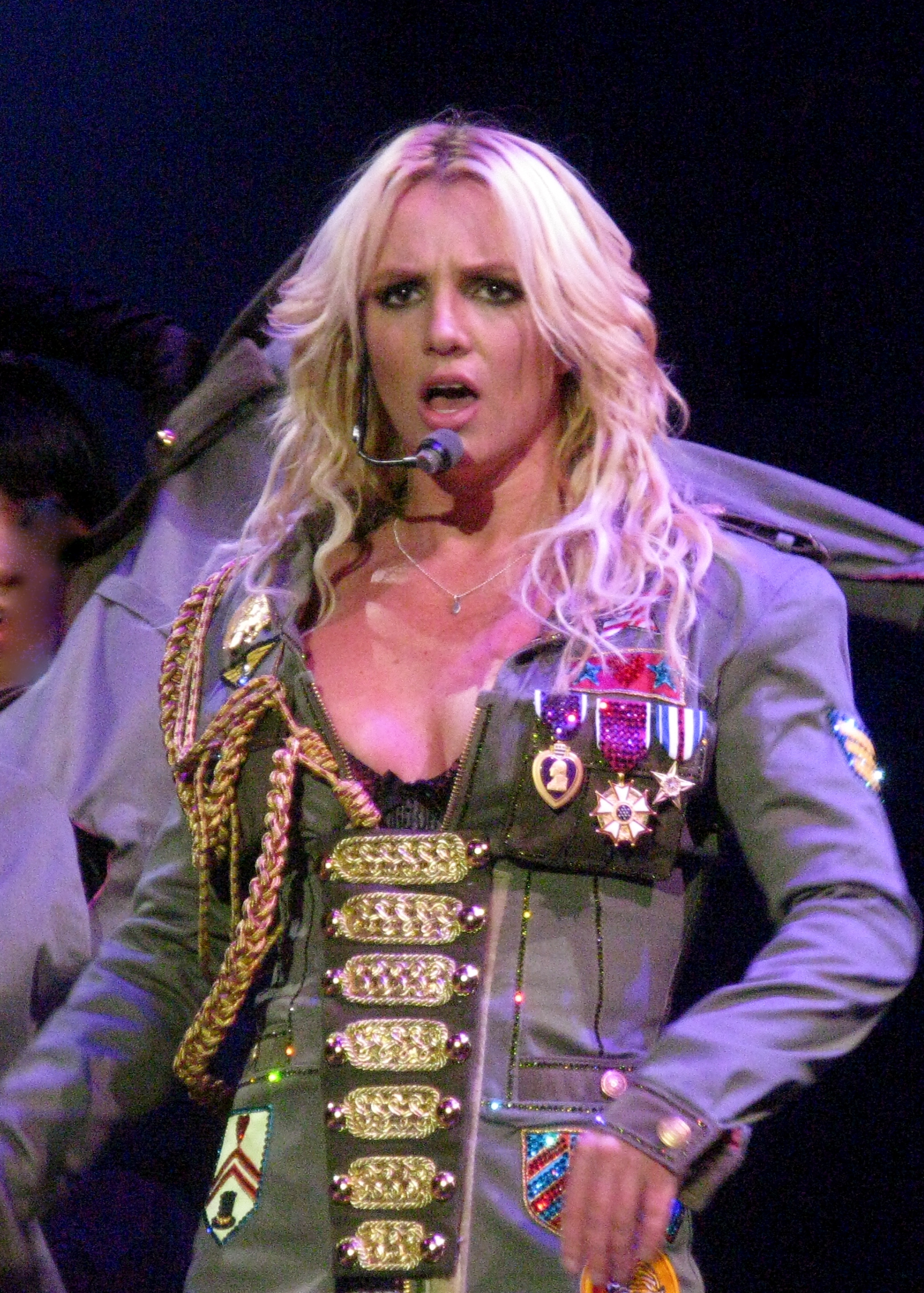 Britney-Spears_Boys.jpg